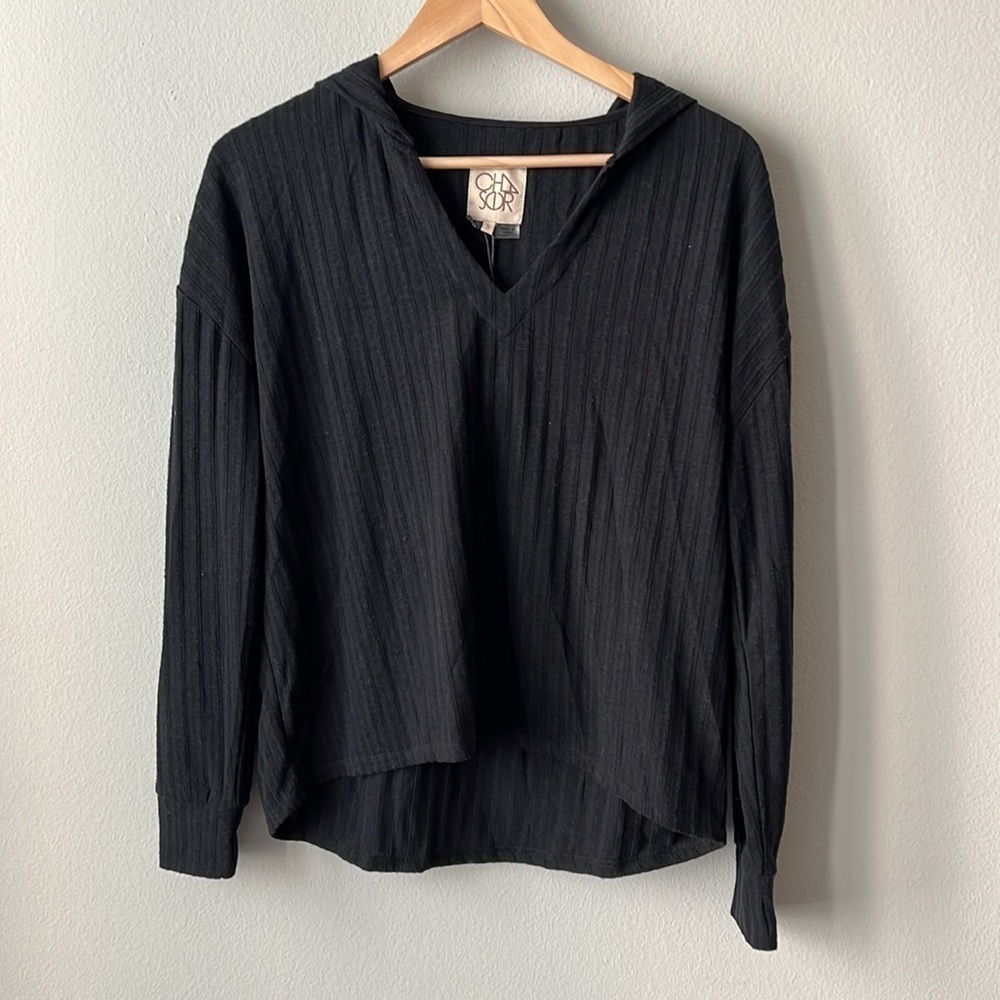 Chaser Poor Boy Rib V Neck Thumbhole Pullover Hoodie in True Black Size Small